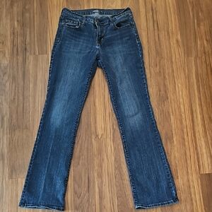 Old Navy Women's Curvy Bootcut Jeans, Size 6